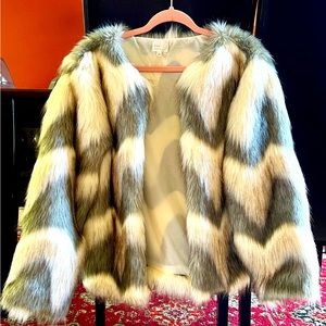 Dee Elly Faux Fur Jacket  - Large - NWOT